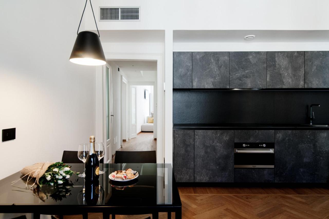 Dome'S Charme - The House Of Travelers Apartment Como Exterior photo